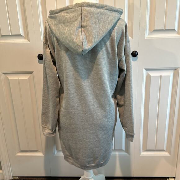 Leopard Print Lips Gray Medium Graphic Hooded Sweatshirt Dress NWOT - Picture 9 of 12